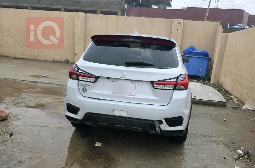 ميتسوبيشي أوتلاندر سبورت